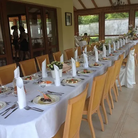 Hotel Karczyce Szálloda 3*