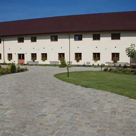 Szálloda Hotel Karczyce 3*