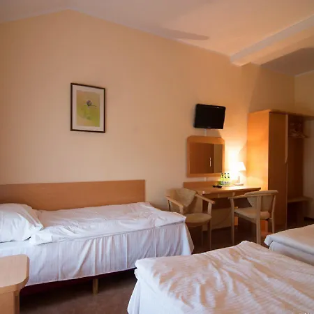 Szálloda Hotel Karczyce 3*