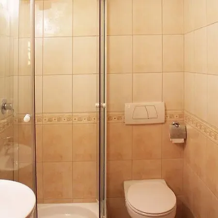 Hotel Karczyce Szálloda 3*